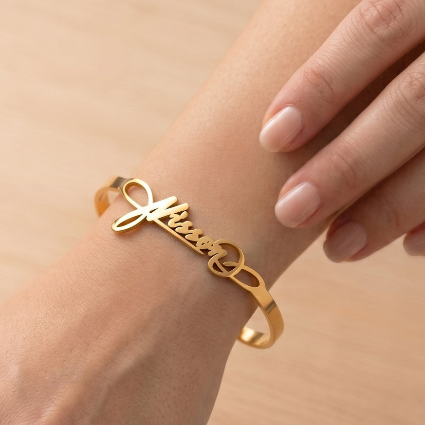 04 Custom Name Bangle
